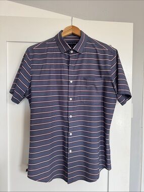Mizzen + Main - Leeward Short Sleeve Shirt - Size Medium Trim